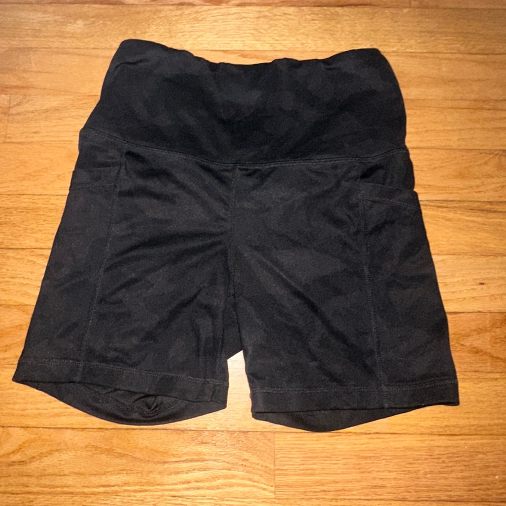 Camo yogalicious biker shorts